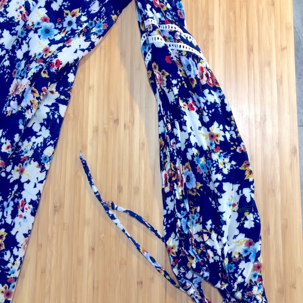 Blue floral dress by WAYF - Picture 4 of 8